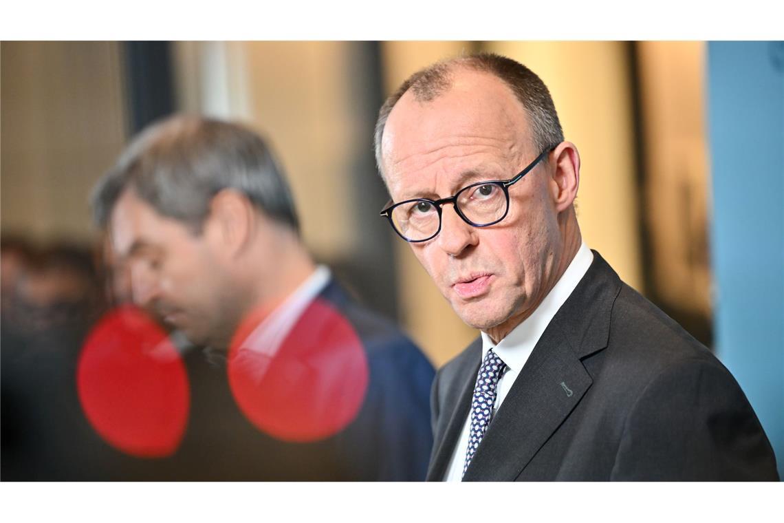 Geld für Verteidigung: Soll der alte Bundestag entscheiden? Merz will die Schuldenbremse derzeit nicht reformieren.