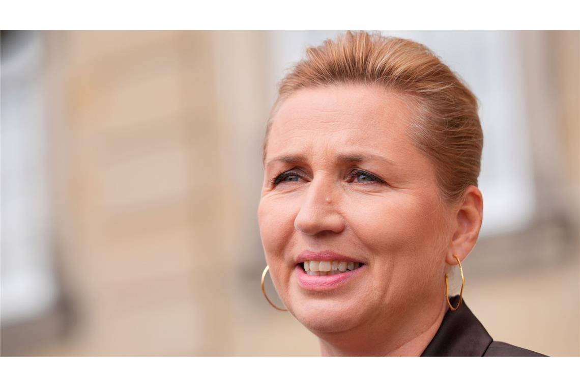 Mette Frederiksen bleibt Regierungschefin.