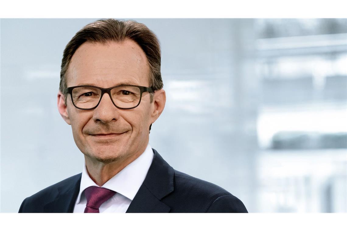 Michael Macht folgt auf Heinz K. Junker Michael Macht habe sich intensiv auf die neue Rolle vorbereitet, heißt es.