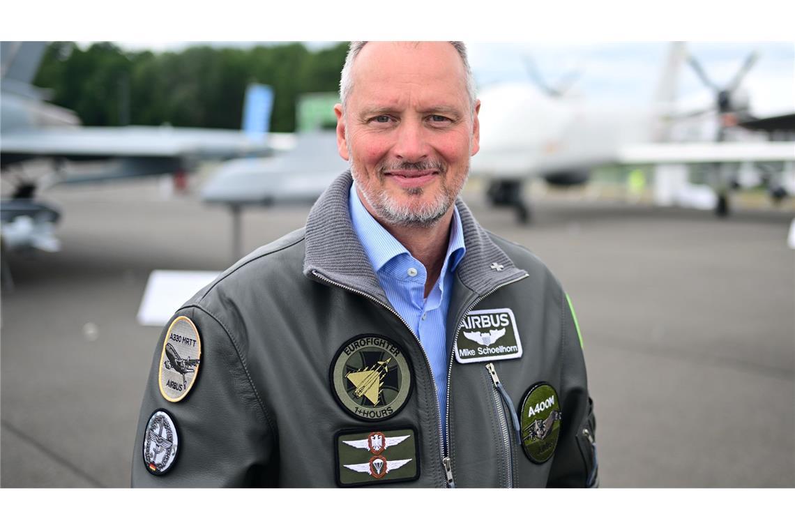 Michael Schöllhorn, Chef von Airbus Defence and Space, will mit seinem Unternehmen auch weiterhin an einem neuen Kampfflugzeug mitarbeiten.