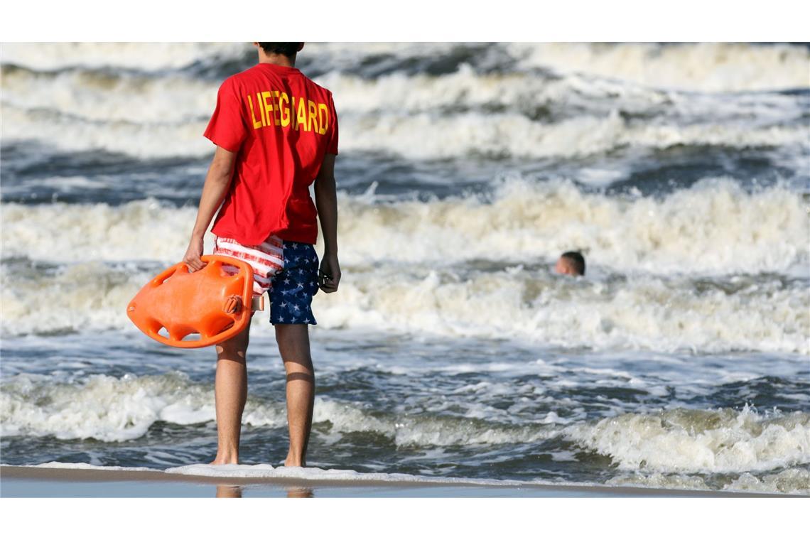 Mindestens 393 Menschen sind im vergangenen Jahr bei Badeunfällen gestorben - 18 weniger als 2024. (Symbolbild)