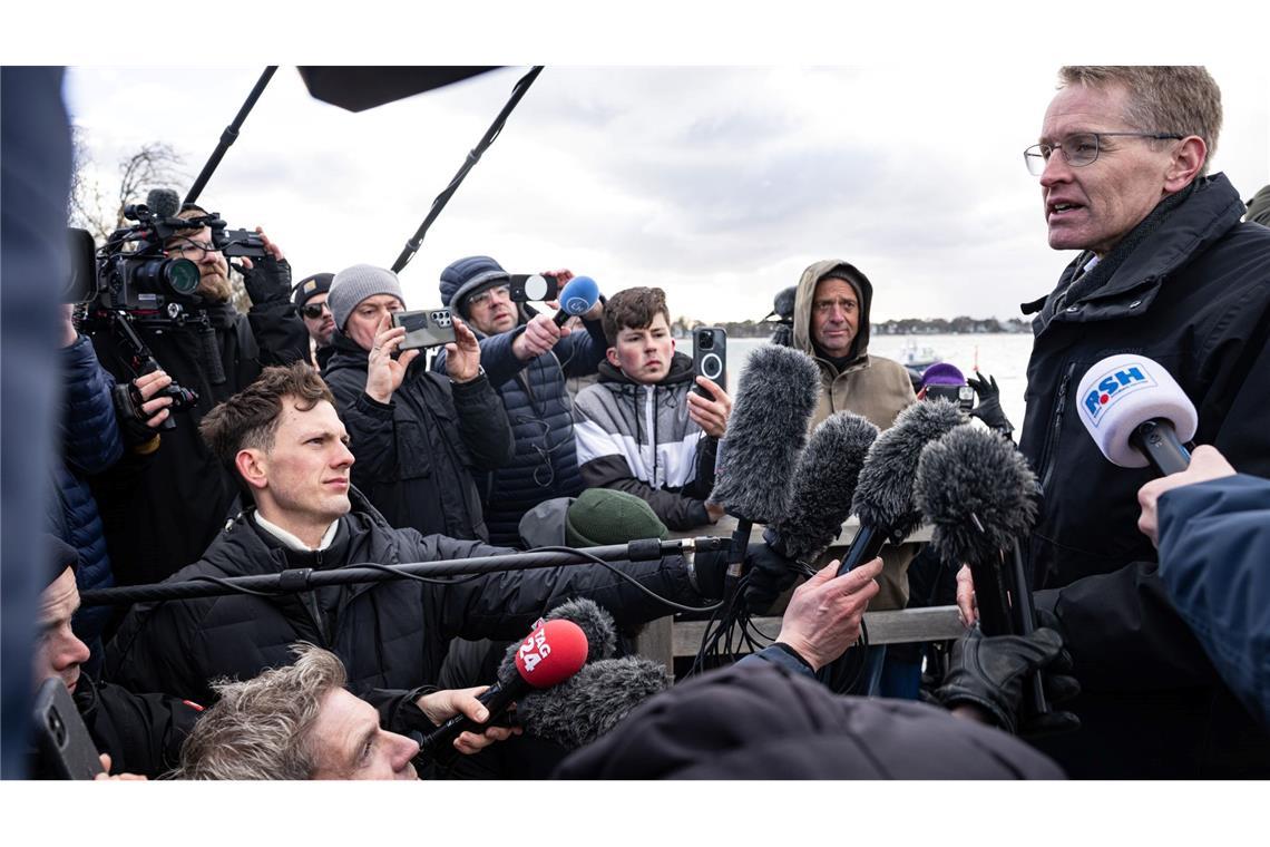 Ministerpräsident Daniel Günther (CDU) machte sich am Donnerstag selbst ein Bild vor Ort.