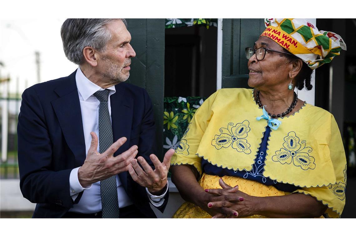 Ministerpräsident Dick Schoof besucht die Stiftung für Arbeitsmobilisierung und Entwicklung.