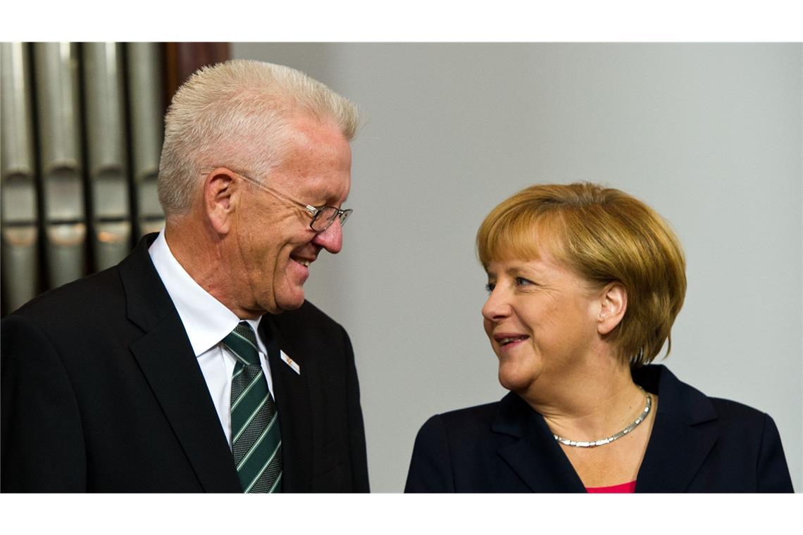 Kretschmann will Merkel mit Staufermedaille würdigen Ministerpräsident Winfried Kretschmann (Grüne) will die frühere Bundeskanzlerin Angela Merkel (CDU) mit der Staufermedaille in Gold auszeichnen. (Archivbild)