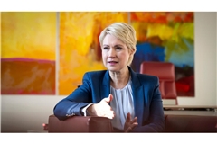 Ministerpräsidentin Manuela Schwesig findet, dass man den Einsatz der Arbeitenden nicht kleinreden soll. (Archivbild)