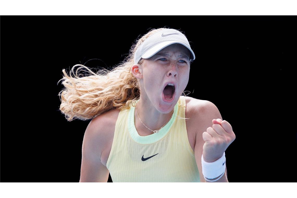Laura Siegemund verliert deutsches Marathon-Duell Mirra Andreeva (17 Jahre alt, WTA-Rang 7): Mirra Andreeva (17 Jahre alt, WTA-Rang 6): Knapp 40 Jahre ist es her, dass der 17-jährige Boris Becker Wimbledon gewann. Sein Sieg löste in Deutschland eine nie dagewesene Begeisterung für den Tennissport aus. Die Russin Mirra Andreeva befindet sich jetzt im gleichen Alter – und ist bereits die Nummer 7 der Welt. Durch den Sieg über die Weltranglisten-Erste Aryna Sabalenka im Finale von Indian Wells stand Andreeva noch vor ihrem 18. Geburtstag erstmals in den Top 10 der Weltrangliste. Das haben nur wenige geschafft: etwa Serena Williams und Steffi Graf. Das ist ein schweres Erbe.