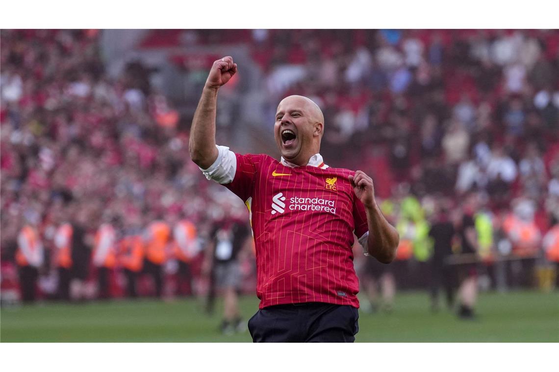Liverpool feiert Meisterschaft und Klopp-Nachfolger Slot Mit dem Gewinn der Meisterschaft übertraf Liverpool-Trainer Arne Slot in seiner ersten Saison alle Erwartungen.