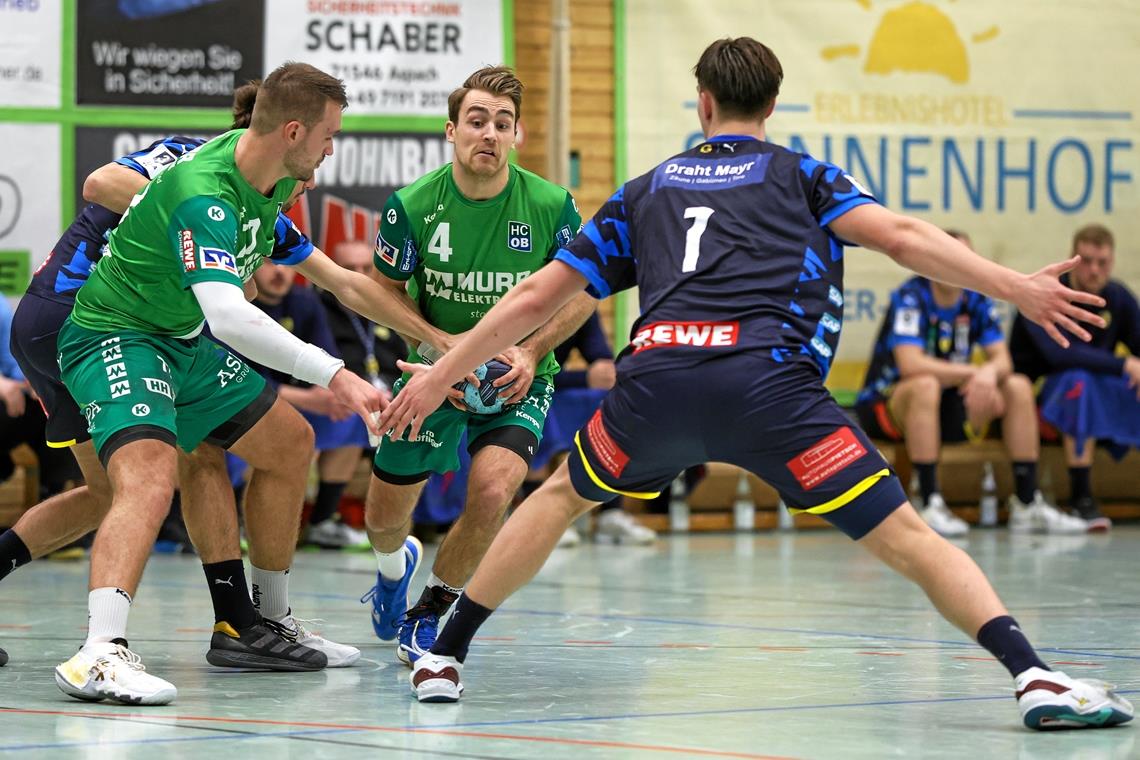 HC Oppenweiler/Backnang muss im Titelrennen eine bittere Pille schlucken Mit dem HC Oppenweiler/Backnang in eigener Halle von starken Gästen gestoppt: Tim Düren (links) und Tobias Gehrke. Foto: Alexander Becher