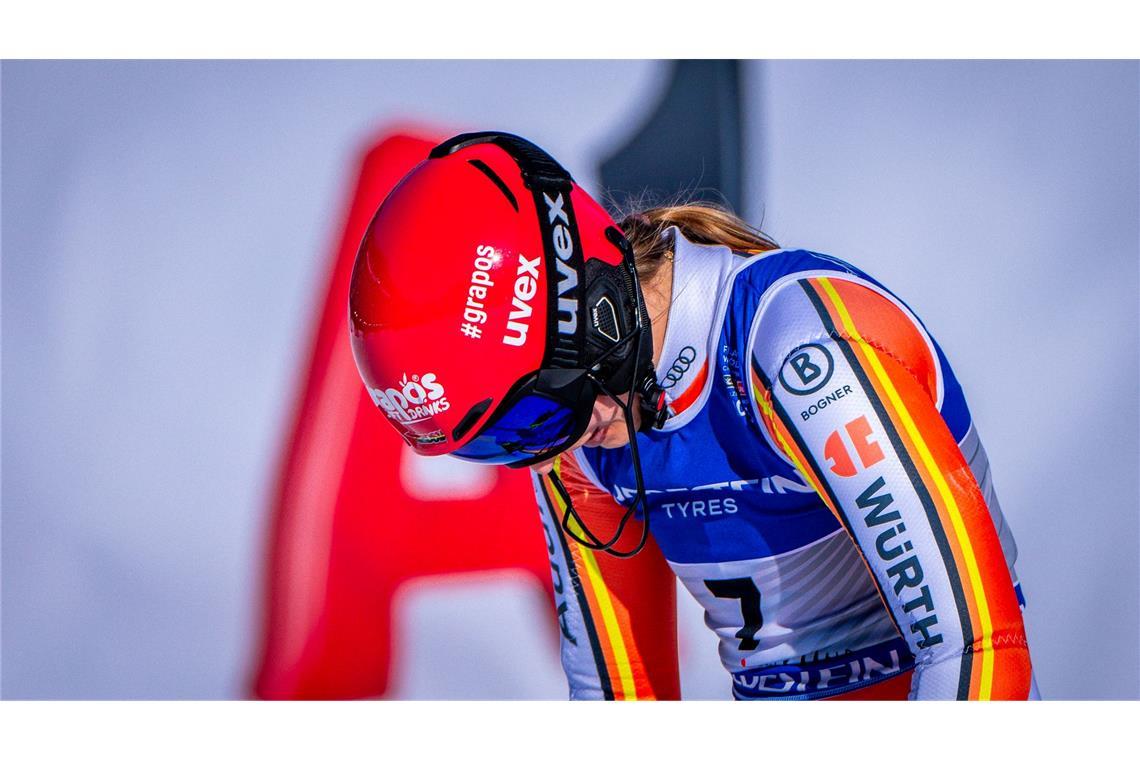 WM-Bronze: Straßer rettet deutsches Ski-Team vor Fiasko Mit den Kräften am Ende: Im Slalom wurde die angeschlagene Lena Dürr Achte.