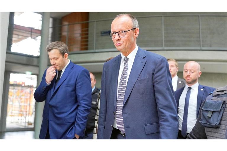 Mit den SPD-Ministerinnen und -Ministern ist das künftige Kabinett des voraussichtlich nächsten Kanzlers Friedrich Merz (CDU) komplett. (Archivbild)