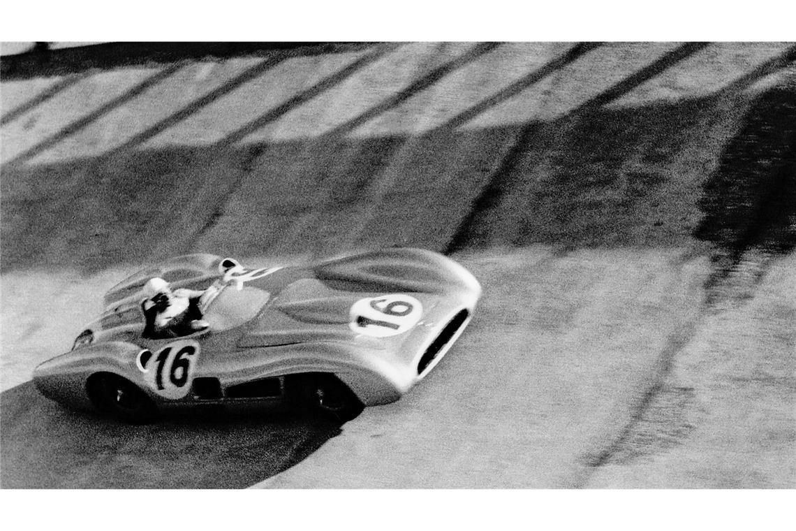 Das teuerste Auto der Welt – Mercedes macht sich selbst Konkurrenz Mit diesem Fahrzeug startete Stirling Moss 1955 in Monza.