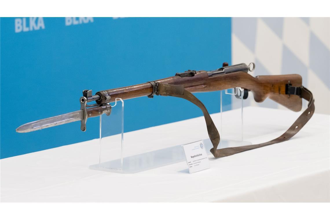 Ermittler werten Schüsse als antiisraelischen Terrorangriff Mit dieser Waffe schoss der Täter in München.