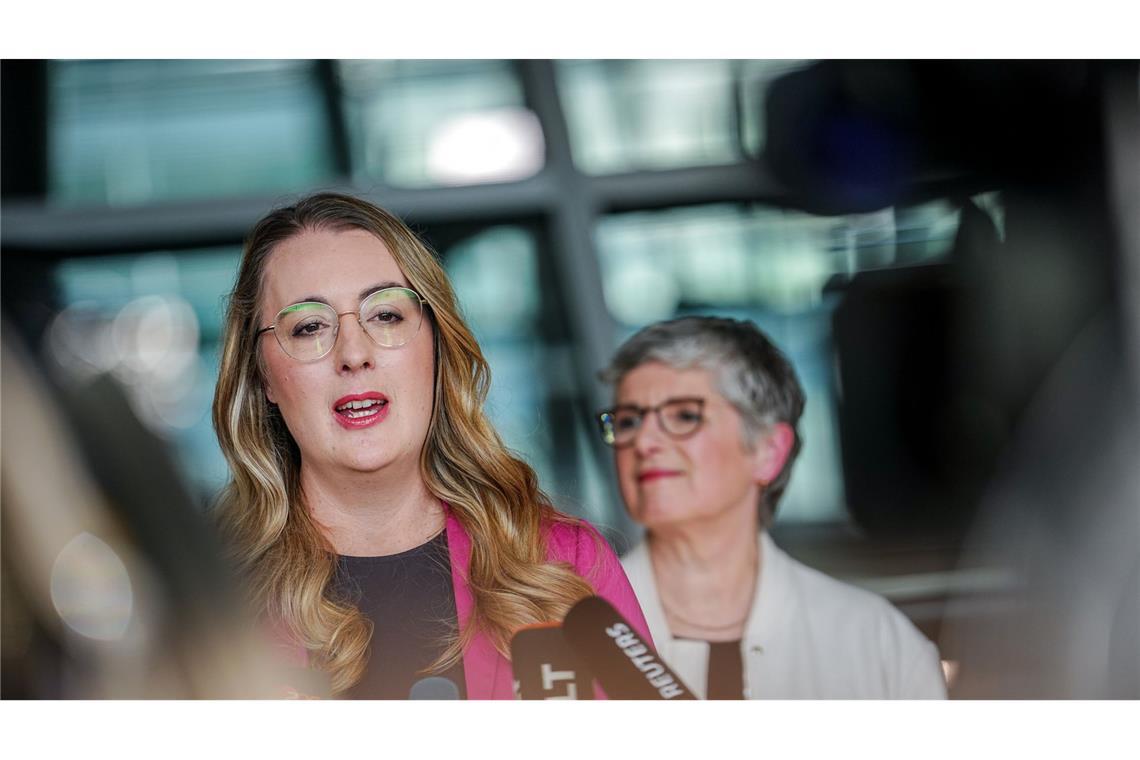Auch für die Grünen muss gelten: Erst das Land, dann die Partei Mit eindeutigen Worten: die Grünen-Fraktionschef Katharina Dröge und Britta Haßelmann im Bundestag