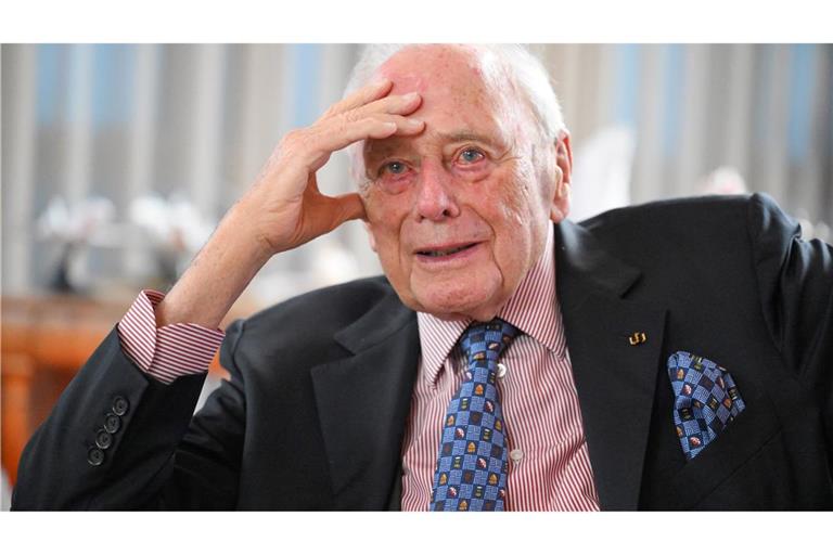 Mit einem Fake-Video von Reinhold Würth versuchen Betrüger, groß Kasse zu machen. (Archivbild)