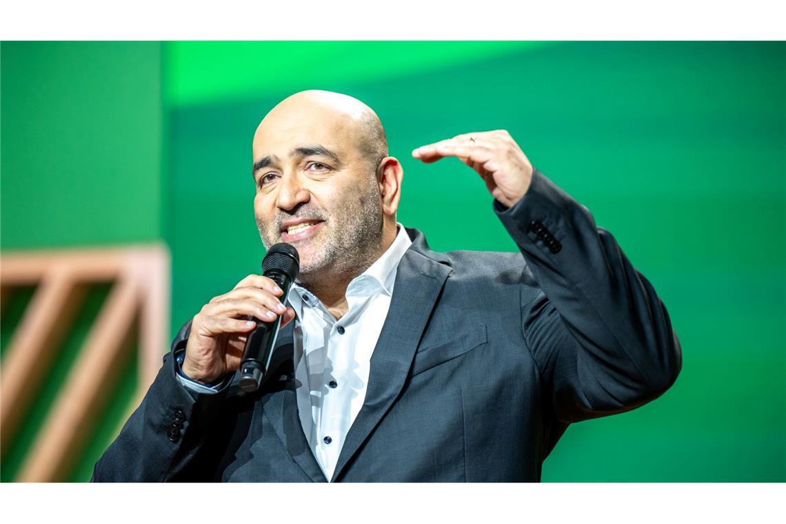 Stolz und wehmütig: Nouripour verabschiedet sich Mit einer emotionalen Rede verabschiedete sich Omid Nouripour als Grünen-Vorsitzender.