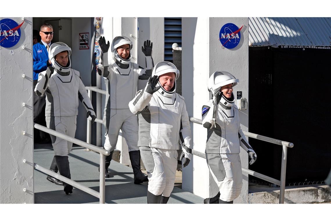 Mit einer Falcon 9 Rakete ist die Crew 11 zur ISS gestartet.