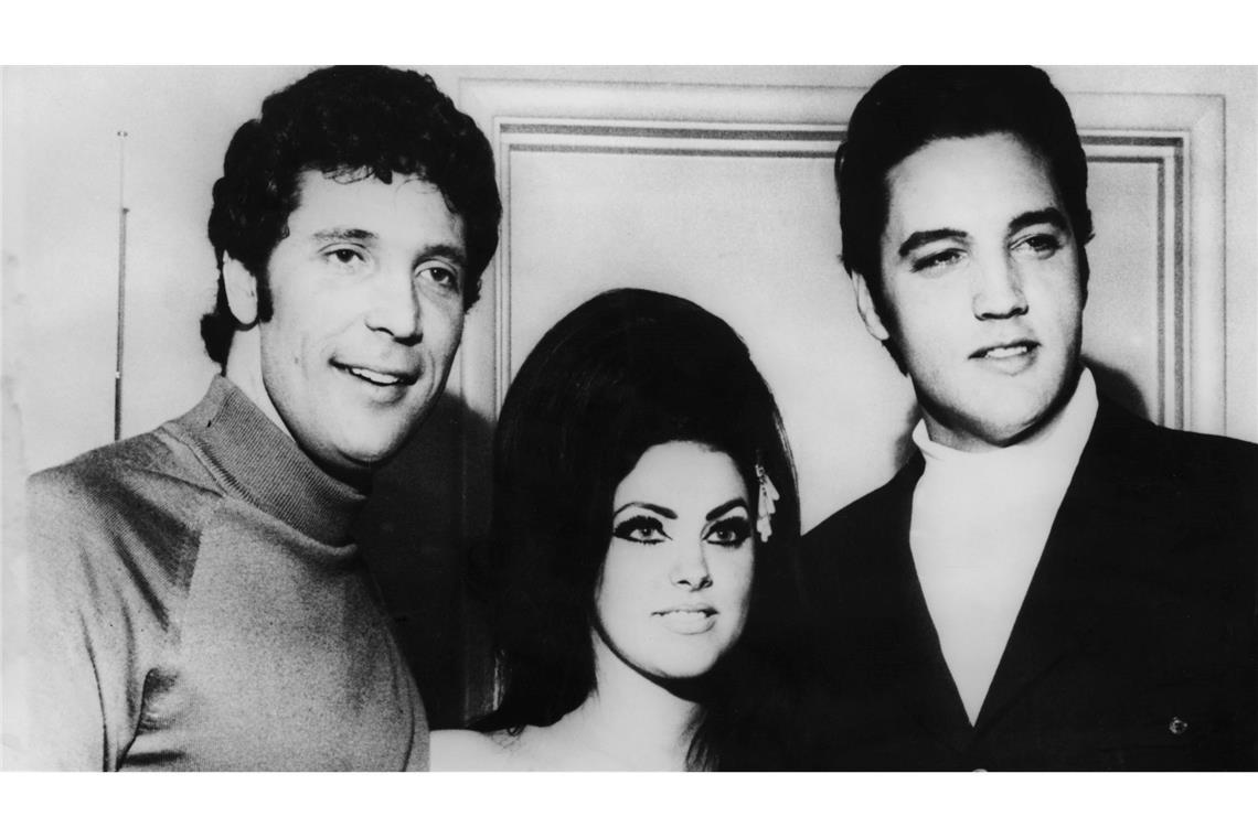 Der Tiger kippt nicht um - Tom Jones wird 85 Mit Elvis Presley und dessen Frau Priscilla verband Tom Jones eine Freundschaft.