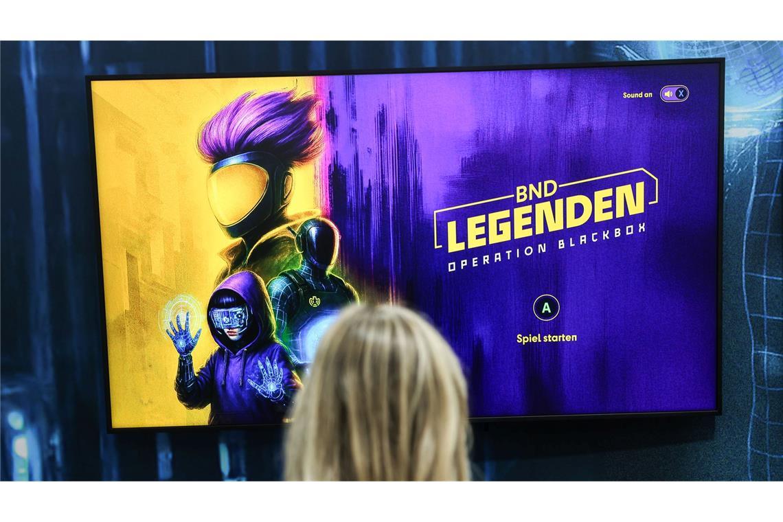 Mit knalligen Farben möchte der BND die Aufmerksamkeit auf das eigene Game lenken.