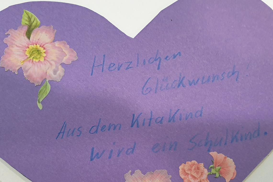 Herzenswünsche für Erstklässler ...mit vielen Glückwünschen der Senioren.
