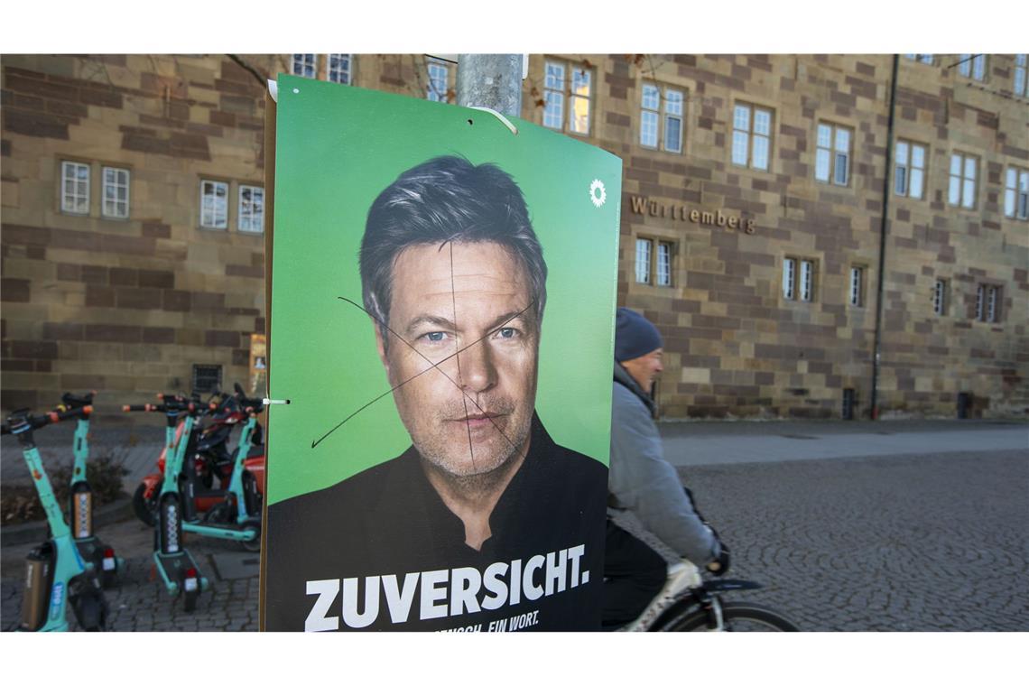 Was sagen die Wahlplakate über die Programme der Parteien? Mit Zuversicht meinen die Grünen im Programm, dass man in eine gelingende Zukunft blickt.