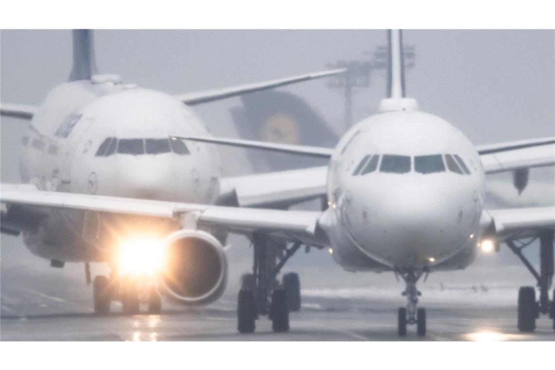 Mitten im Streik des Ufo-Kabinenpersonals hat sich Lufthansa mit der Gewerkschaft Verdi auf einen Tarifabschluss für die neue Tochtergesellschaft City Airlines geeinigt (Archivfoto).