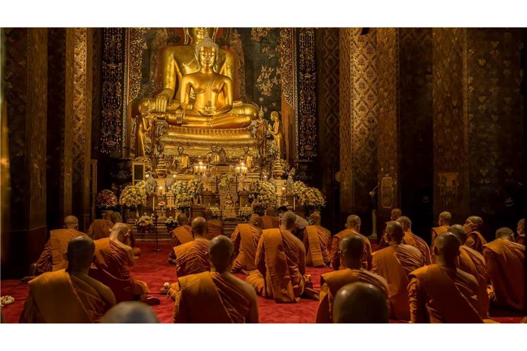 Mönche werden von der größtenteils buddhistischen Bevölkerung Thailands tief verehrt und gelten als moralische Vorbilder. (Archivbild)