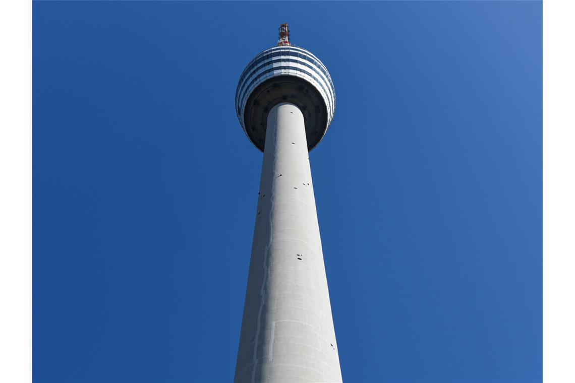 Klimaziel 2035: Wie kommt der Fernsehturm weg vom Öl? Momentan hofft man auf ein Nahwärmenetz auf der Waldau.Momentan hofft man auf ein Nahwärmenetz auf der Waldau.