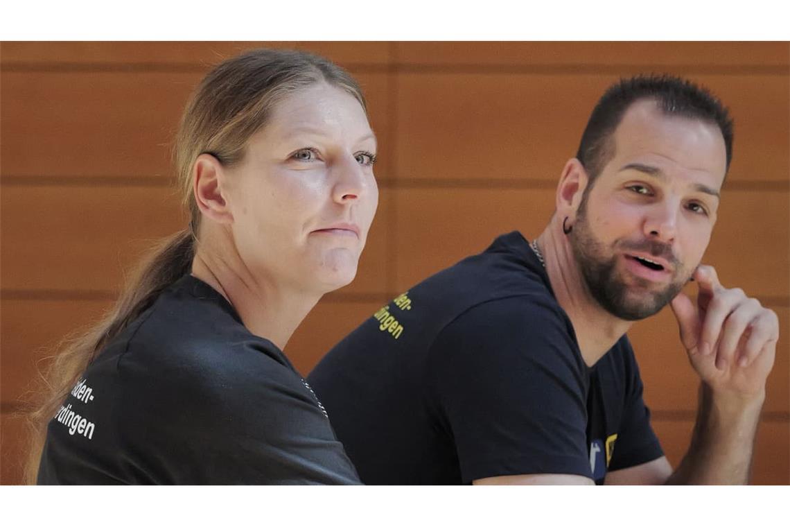Mona Binder ist in Echterdingen raus, der bisherige Co-Trainer Benjamin Schwarz (rechts) übernimmt.
