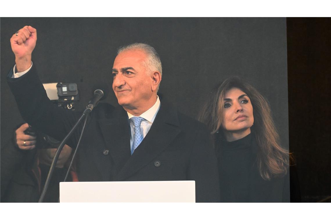 Monarchistische Gruppen sehen Schah-Sohn Reza Pahlavi als politischen Anführer der Opposition. (Archivbild)
