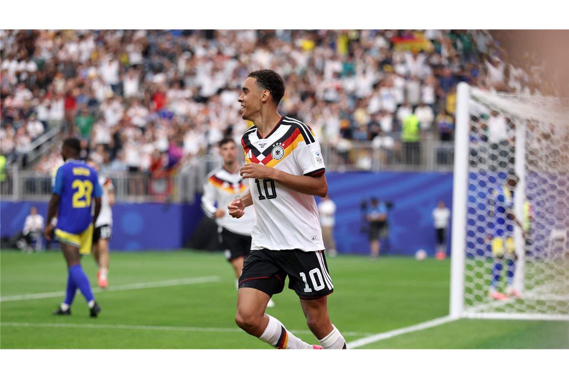 Musiala freut sich über sein  WM-Tor.