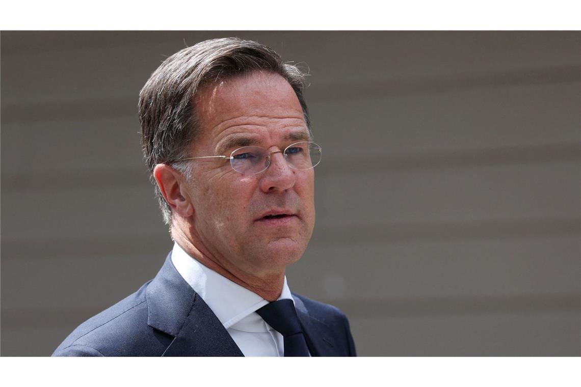 Mark Rutte: Nato-Länder erreichen 2025 Zwei-Prozent-Ziel Nach Angaben von Nato-Generalsekretär Mark Rutte werden alle Mitgliedsländer dieses Jahr mindestens zwei Prozent ihres BIP für Verteidigung ausgeben.