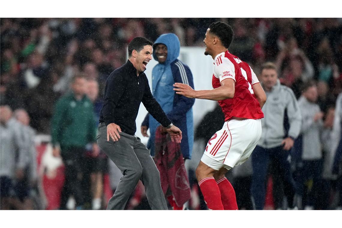 Nach Arsenals Champions-League-Finaleinzug brach im Stadion Partystimmung aus.