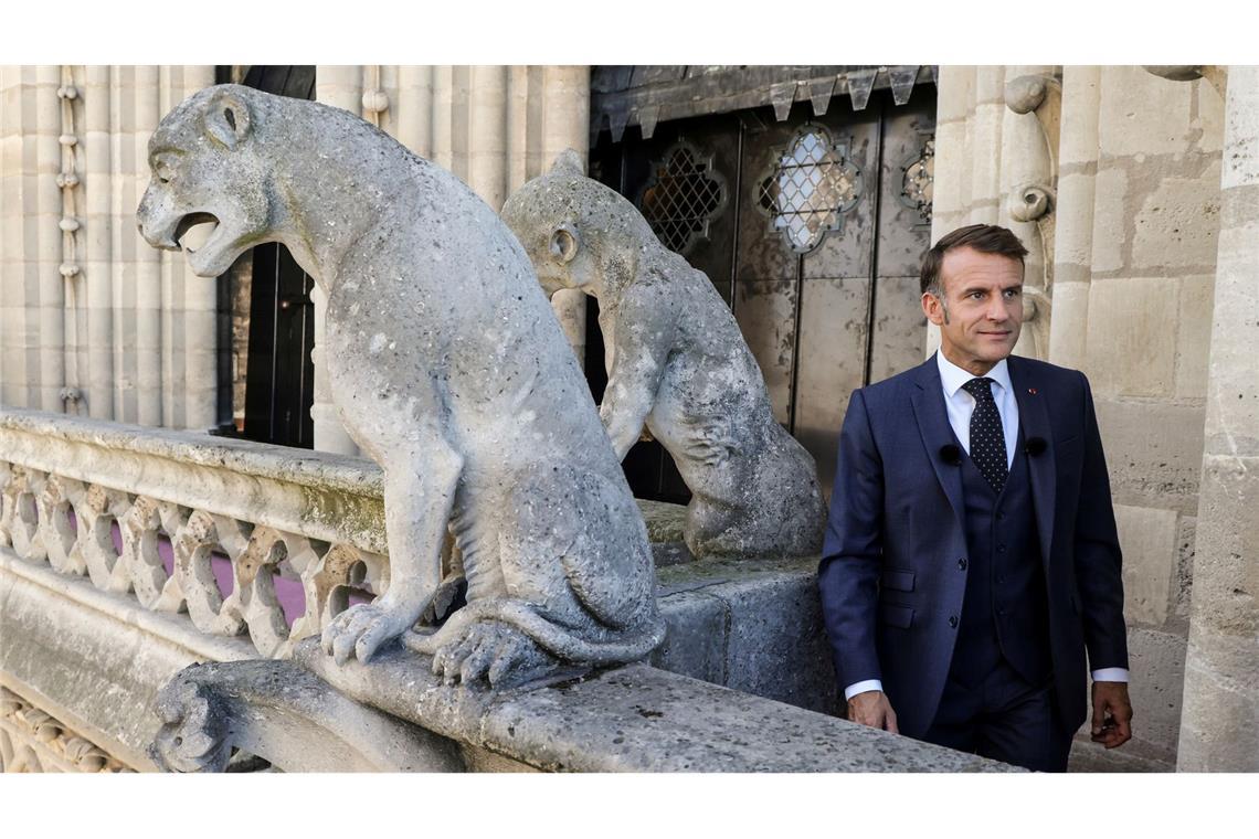 Nach dem Brand im April 2019 versprach Frankreichs Präsident Emmanuel Macron, die Kathedrale in nur fünf Jahren wiederaufzubauen. Nun nahm er an der Einweihung teil.
