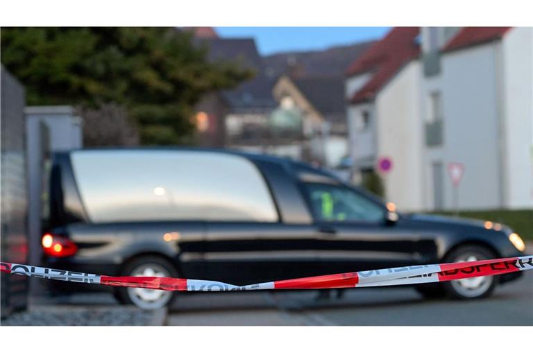 Nach dem Fund von drei Leichen in Pommelsbrunn bei Nürnberg sollen diese im Laufe der Woche obduziert werden (Archivbild).