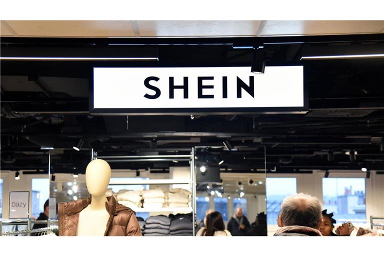 Nach dem Skandal um den Verkauf von Sexpuppen mit kindlichem Aussehen leitet die EU-Kommission ein Verfahren gegen  Shein ein (Symbolfoto).