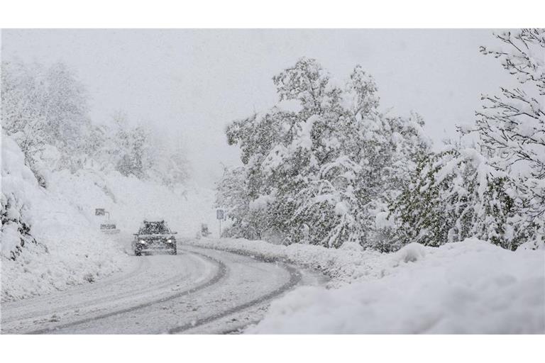 Nach dem starken Schneefall normalisiert sich die Lage in der Schweiz