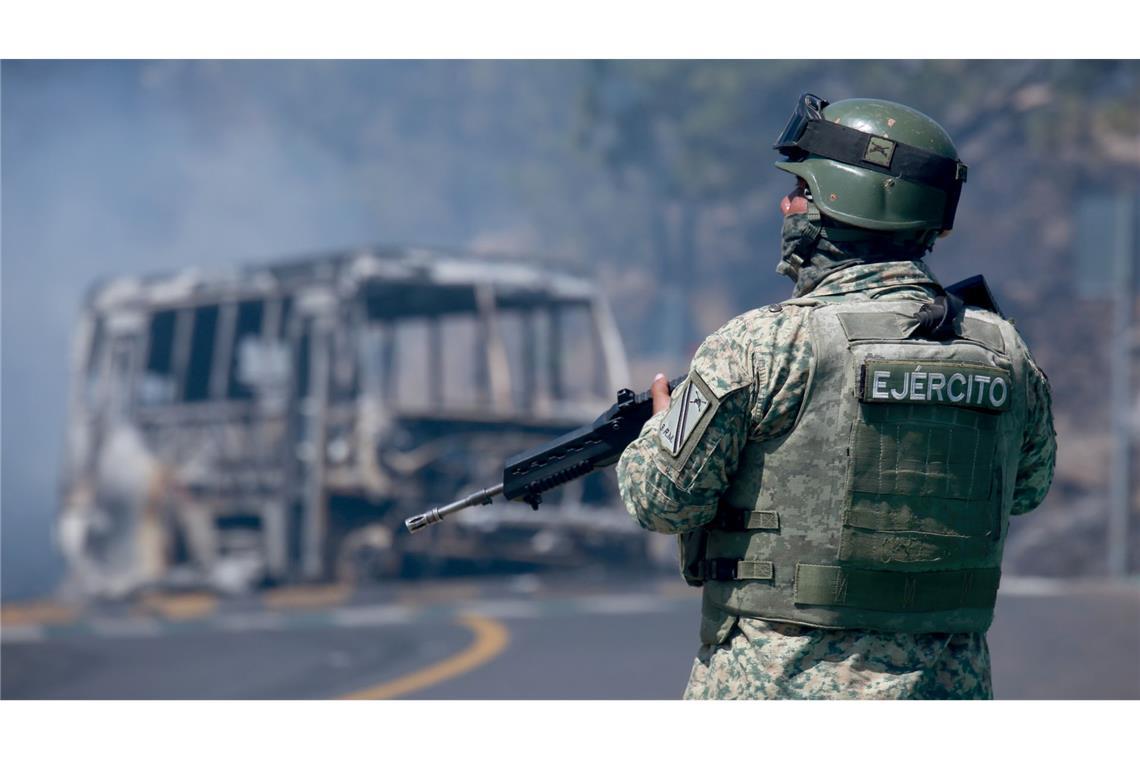 Nach dem Tod von "El Mencho" überziehen seine Anhänger Mexiko mit einer Welle der Gewalt.