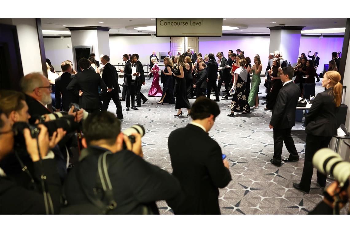 Nach den Schüssen herrscht große Unruhe.