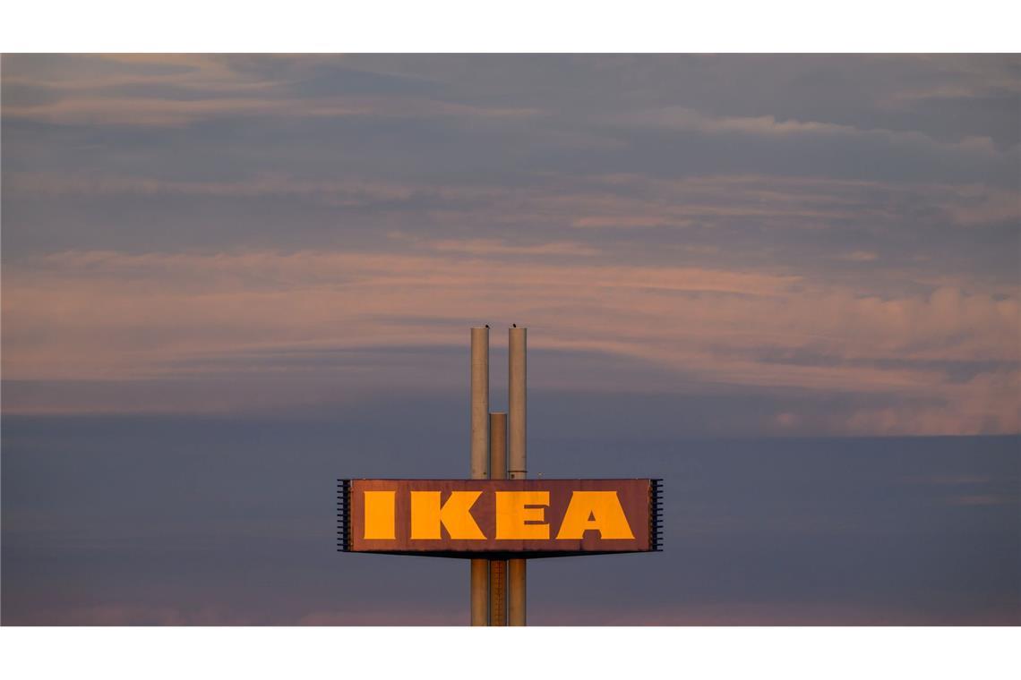 Nach den Verdächtigen wird gefahndet. (Archivbild)