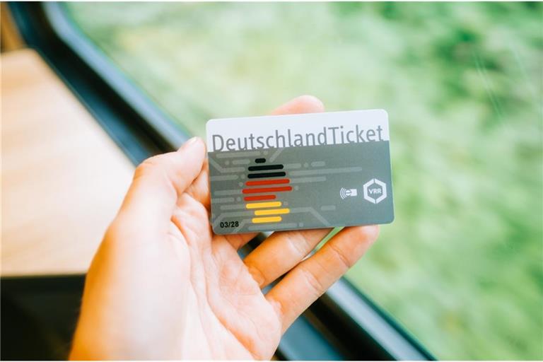Nach den zuletzt genannten Zahlen nutzen mehr als 14 Millionen Menschen das Deutschlandticket.