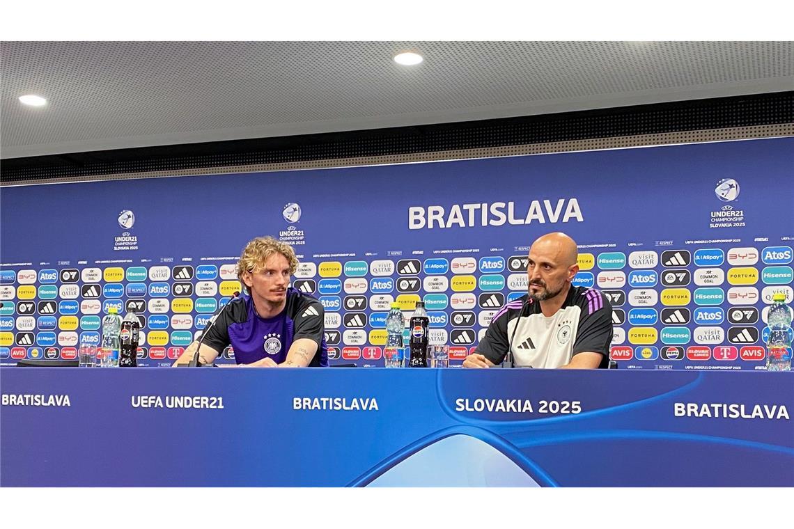 Musiala-News da: Bayern meldet erfolgreiche Operation Nach der U21-EM im Urlaub: Nick Woltemade (l).