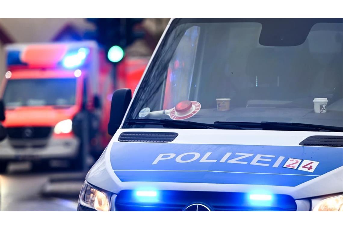 Nach einem schweren Verkehrsunfall bei Fluorn-Winzeln musste ein 35-Jähriger ins Krankenhaus gebracht werden. Die Polizei untersucht den genauen Ablauf. (Symbolbild)