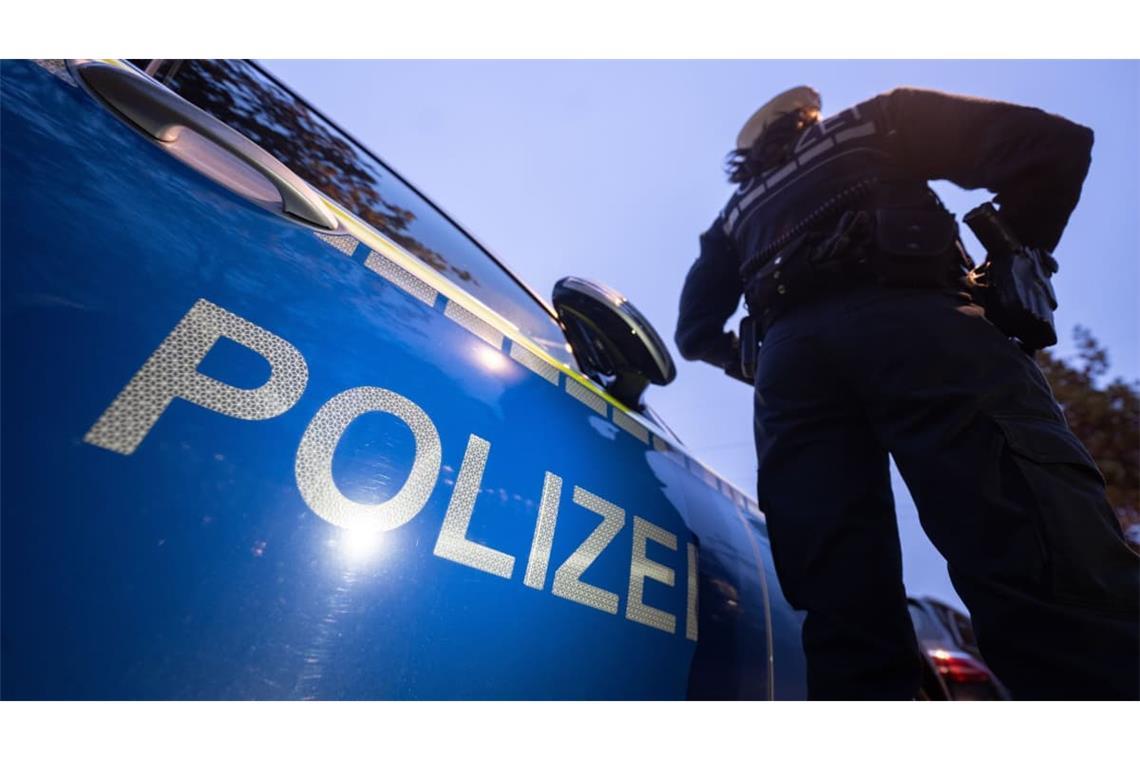 Nach einem Sprung in den Neckar wird ein 40-Jähriger noch immer vermisst. (Archivbild)