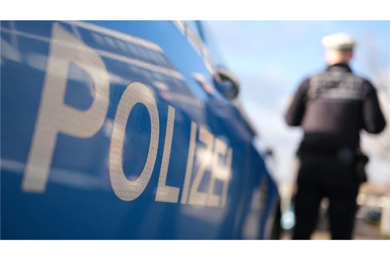Nach einem Unfall in&nbsp;Friedrichshafen flieht der betrunkene Fahrer (Symbolfoto).