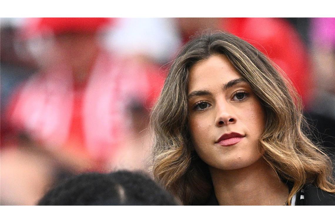Nach Drohungen gegen Havertz’ Frau: 17-Jähriger festgenommen Nach einem verschossenen Elfmeter von Kai Havertz wurde dessen Ehefrau Sophia aufs Übelste bedroht.