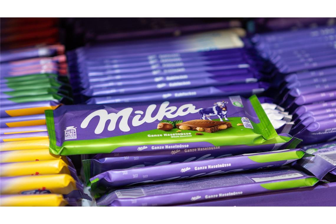 Nach einer ersten Einschätzung des Gerichts könnte es sich bei der neuen Milka-Tafel um eine Mogelpackung handeln (Archivfoto).