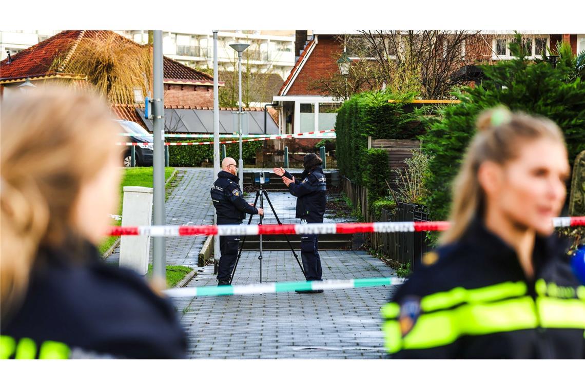 Hafenstadt in Angst - Todesschütze von Rotterdam gefasst Nach einer Großfahndung hat die Polizei in Rotterdam einen 24-Jährigen gefasst, der drei Männer ohne erkennbaren Grund erschossen haben soll.