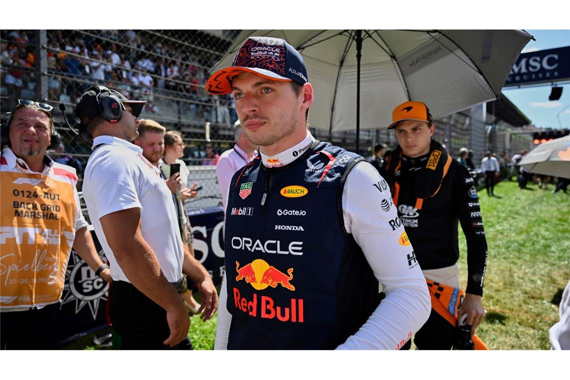 "Schwarzer Tag" für Verstappen - Norris verkürzt auf Piastri Nach mehr als einem Jahr fällt er vorzeitig aus: Weltmeister Max Verstappen.