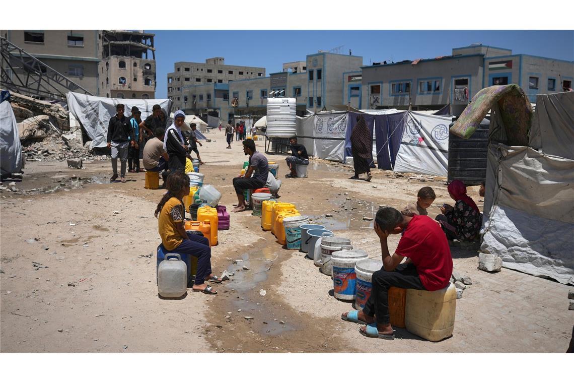 Israels Militärchef: Armee verstärkt Kämpfe im Gazastreifen Nach palästinensischen Angaben verlor eine Ärztin bei einem Angriff fast alle ihre Kinder. (Archivbild)