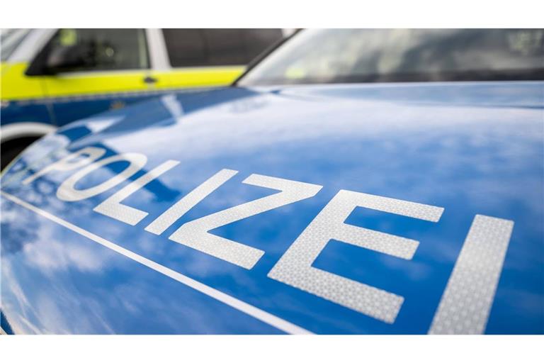 Nach Polizei rief die eigene Oma der Jugendlichen die Beamten an.